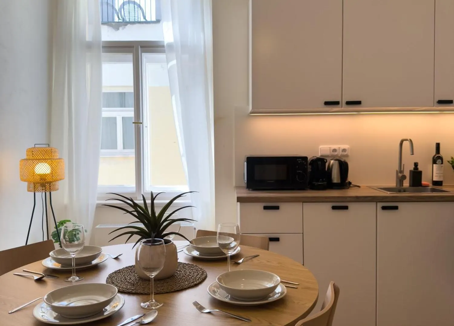 Lejlighed 100M2 Wenceslas Comfort, 3Bdr With Netflix Prag