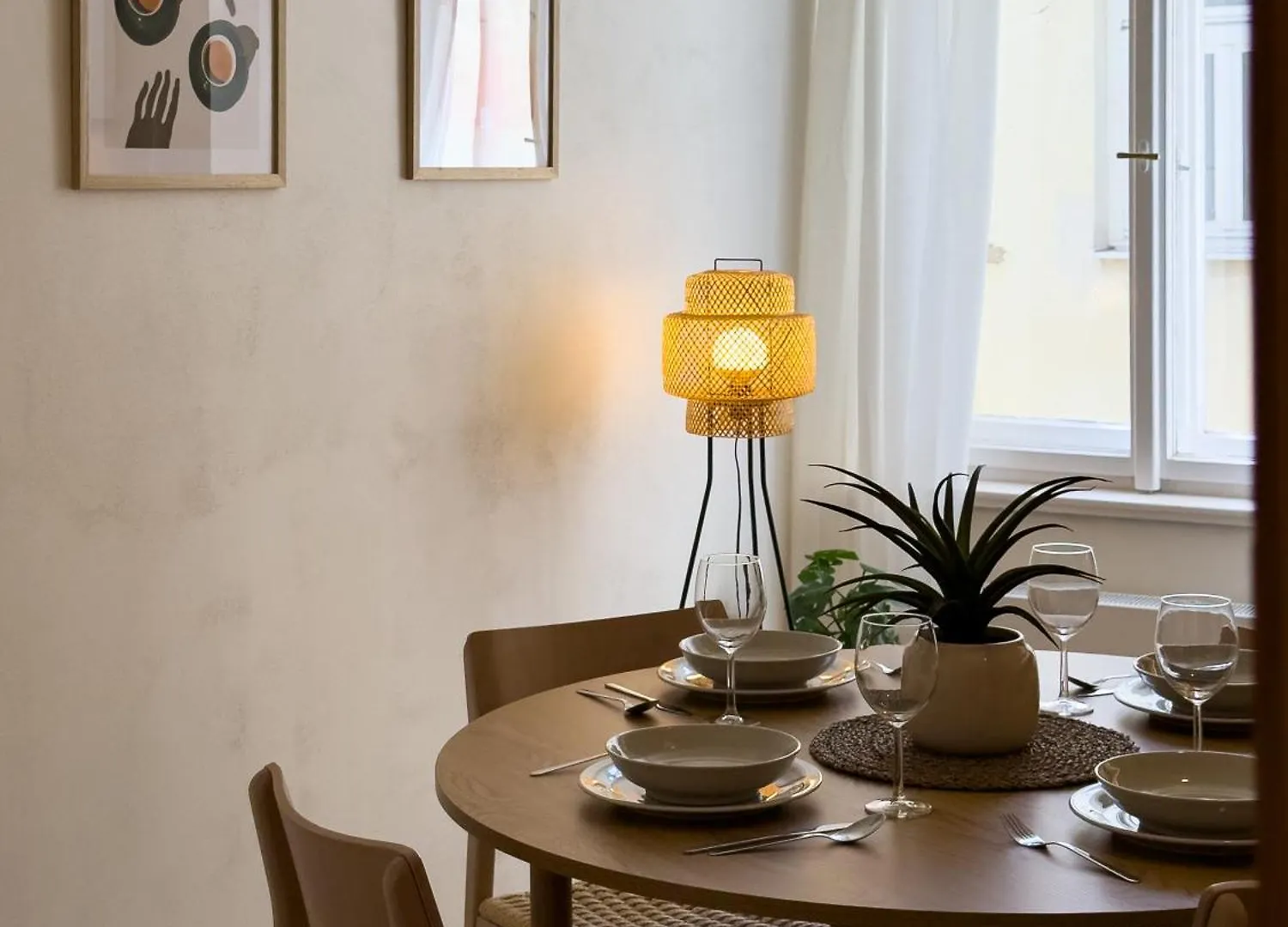 100M2 Wenceslas Comfort, 3Bdr With Netflix Prag 0*,
